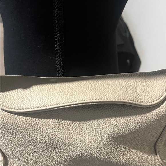 BOSTANTEN Pebbled Leather Shoulder Bag – Cream / Beige - Picture 5 of 10